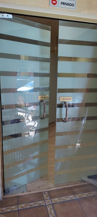 Puertas de cristal para comercio
