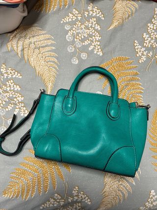 Bolso parfois verde para colgar