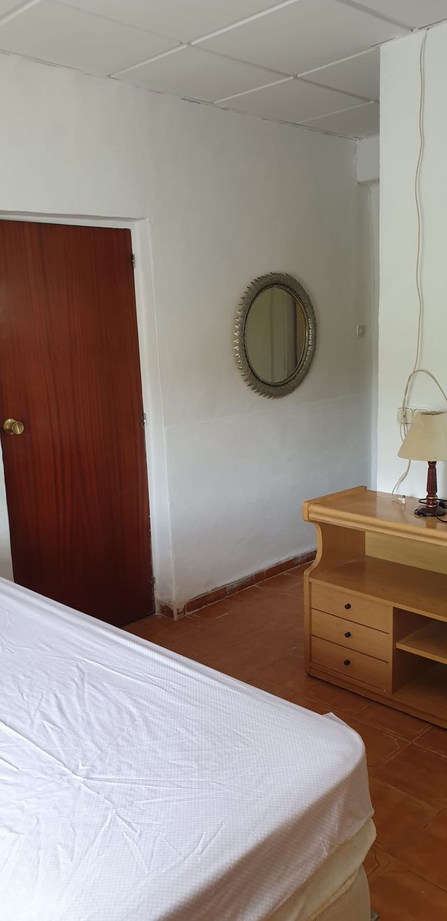 CASA CON TERRENO BENIAJAN