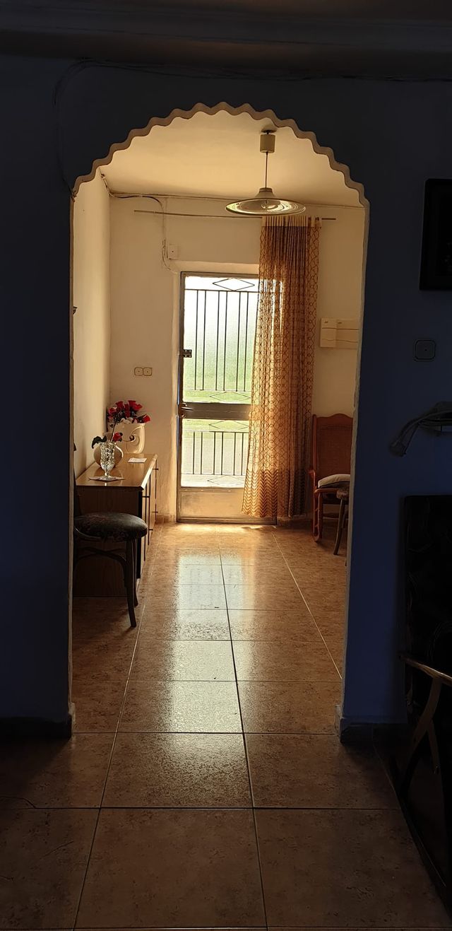 CASA CON TERRENO BENIAJAN