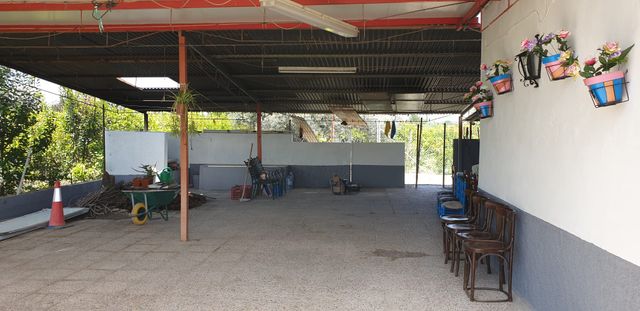 CASA CON TERRENO BENIAJAN