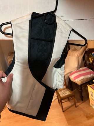 Traje corto de señora 