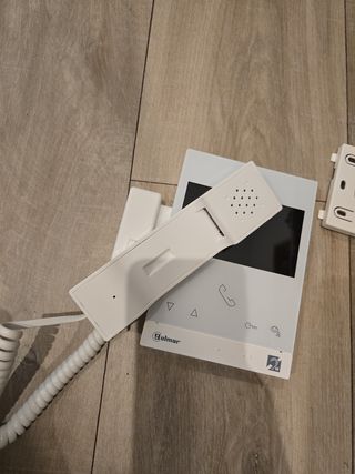 Telefonillo con cámara marca golmar