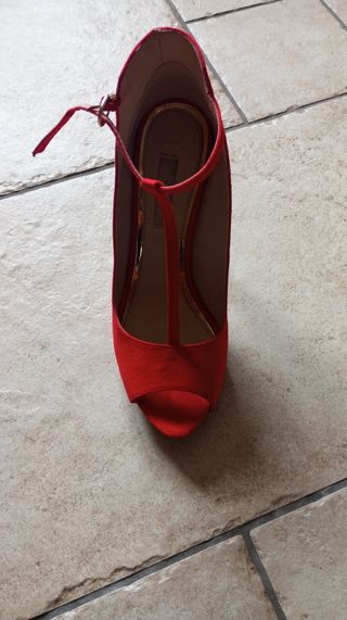 Scarpe rosse