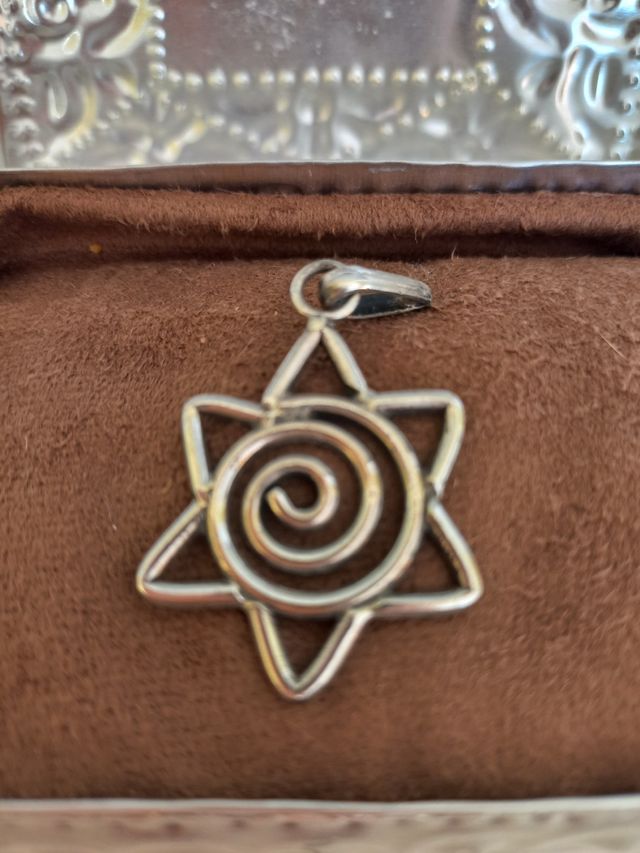 Colgante de plata.Nuevo