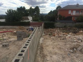 Muros de Obra y piscinas