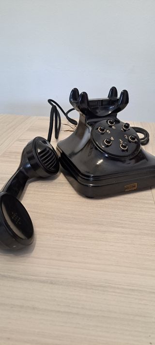 Teléfonos de sobremesa de baquelita