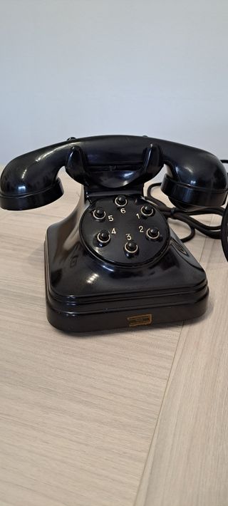 Teléfonos de sobremesa de baquelita