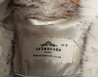 CHAQUETÓN DE PIEL