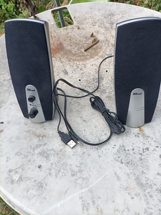 Altavoces para ordenador