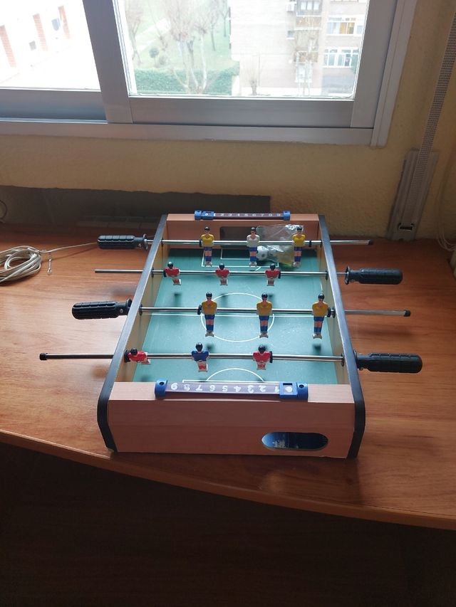 FUTBOLIN DE MESA
