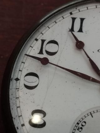 Antico orologio da tasca Omega in argento funziona