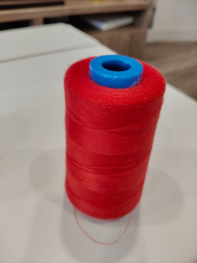 Conos de hilo 2€ ud