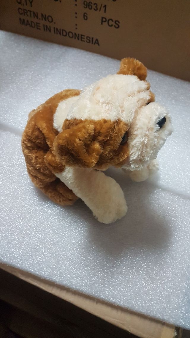 Perrito de peluche Bulldog 30cm