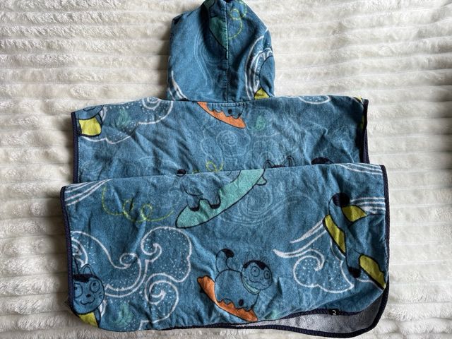 Poncho piscina niño