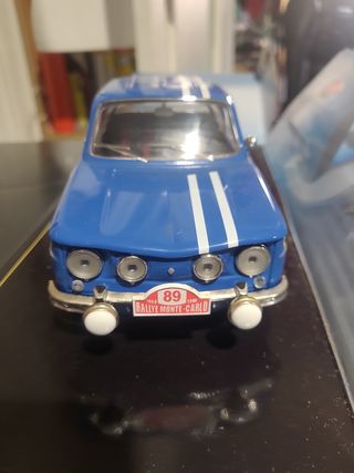 1/18 maqueta renault 8 montecardo