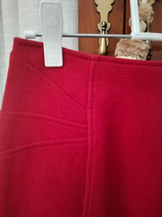 Falda roja