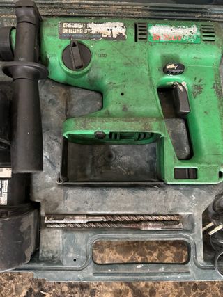 Taladro Percutor bateria 24v