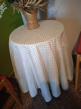 Falda de mesa