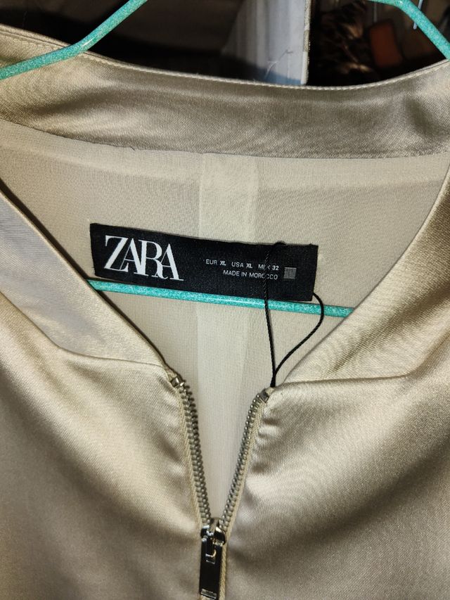 Chaqueta bomber beige dorado clara