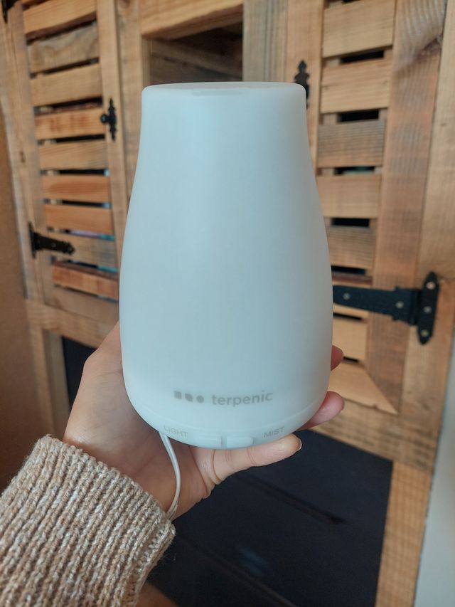 Humidificador y difusor de aromaterapia