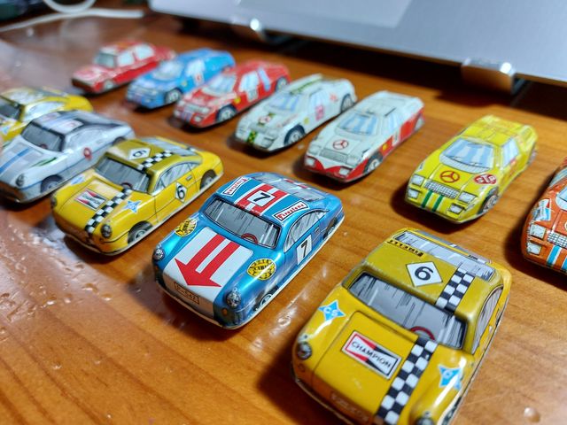 COCHES DE CHAPA - HOJA LATA - AÑOS 70.