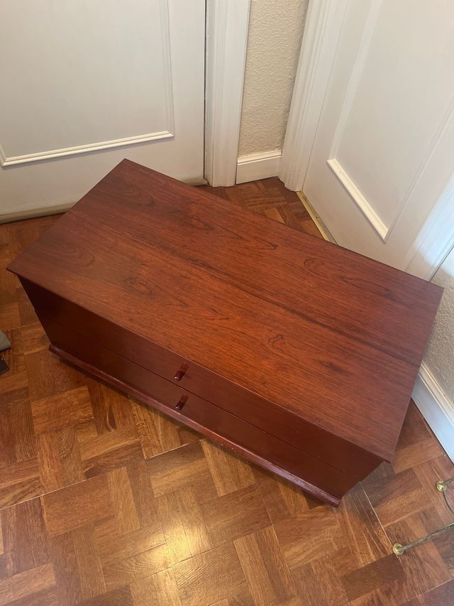 Dos Mesillas de Noche