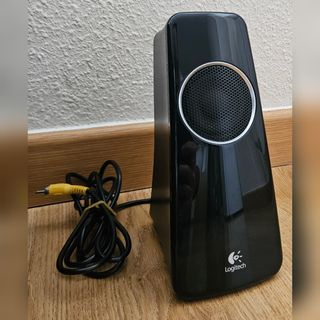 Altavoces Logitech Z523