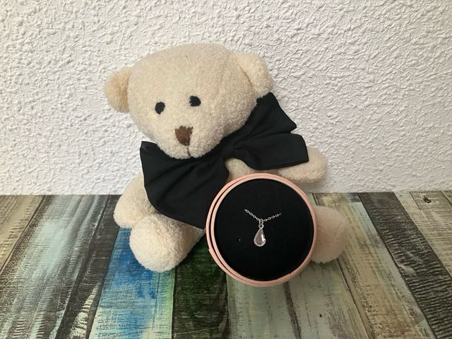 Lágrima Brillante Pequeña Con Cadena 50 CM