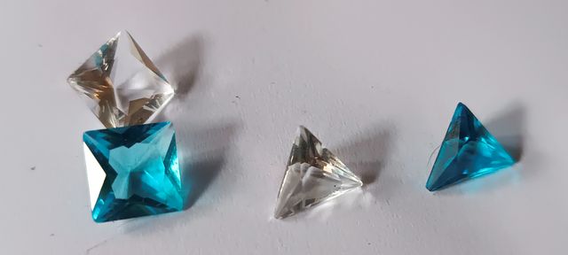 lote piedras sinteticas