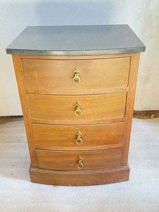 Conjunto mesitas de noche.