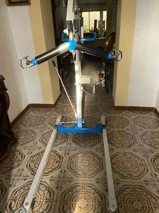 Grúa traslado eléctrica 150 kg con arnés