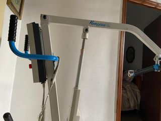 Grúa traslado eléctrica 150 kg con arnés