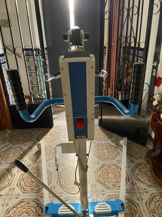 Grúa traslado eléctrica 150 kg con arnés