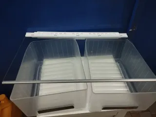 Cajones frigorífico siemens (CONGELADOR VENDIDO)