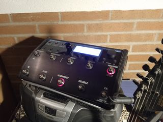 PEDALERA EFECTOS TC HELICON VOICELIVE 2