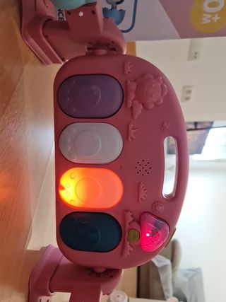 Gimnasio bebé con piano