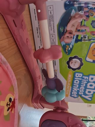 Gimnasio bebé con piano