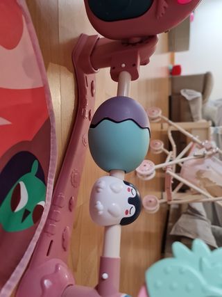 Gimnasio bebé con piano