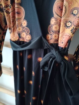 Vestaglia anni 70 da indossare oggi come vestito