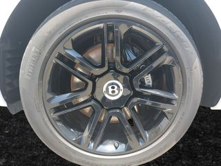 Bentley Bentayga 4.0 V8 4WD AUTO