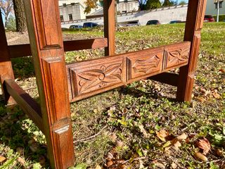 ANTIGUA SILLA FRAILERA DE NOGAL Y CUERO S. XIX