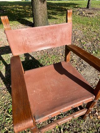 ANTIGUA SILLA FRAILERA DE NOGAL Y CUERO S. XIX