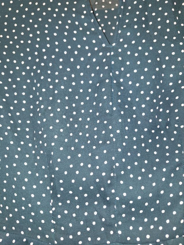 Blusa topitos verde oscuro 