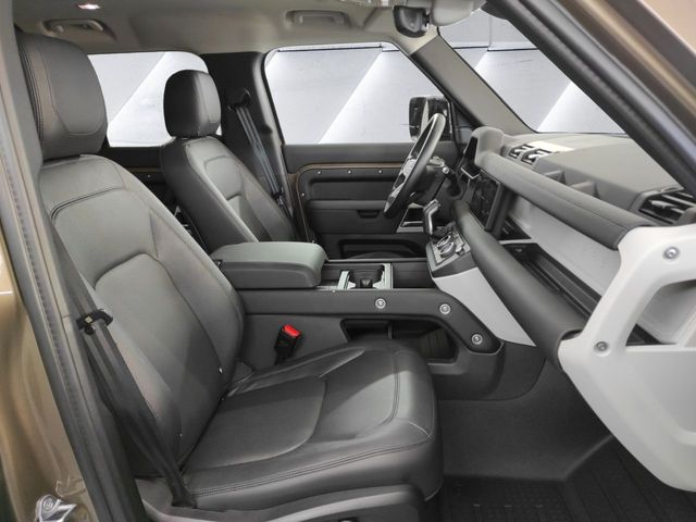 Land-Rover Defender 3.0D I6 250 SE 110 Auto 4WD MHEV