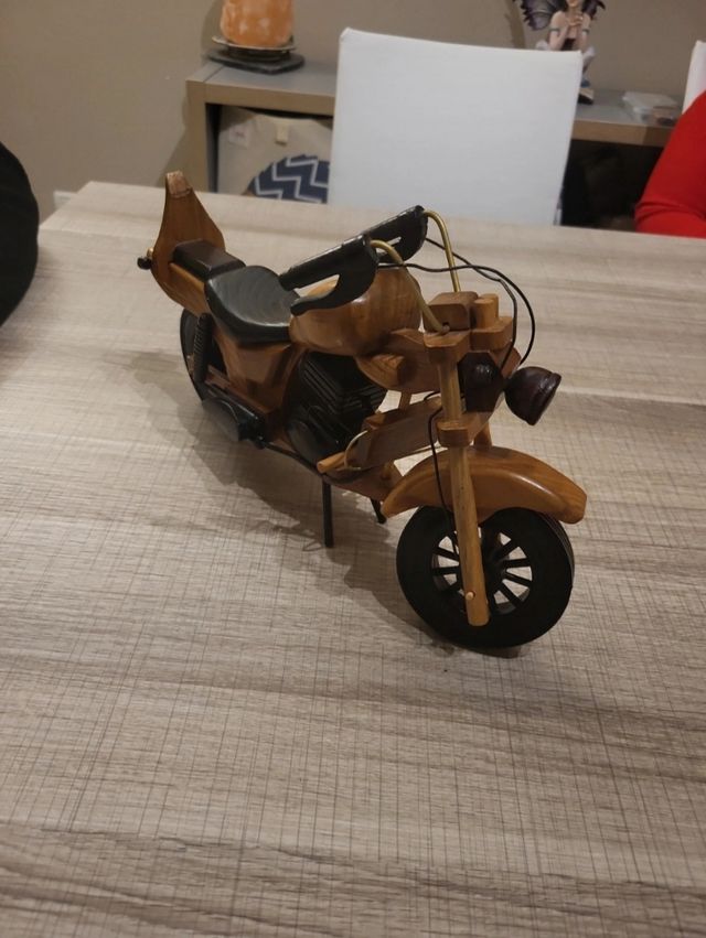 Moto di legno