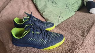 Botas fútbol sala niño