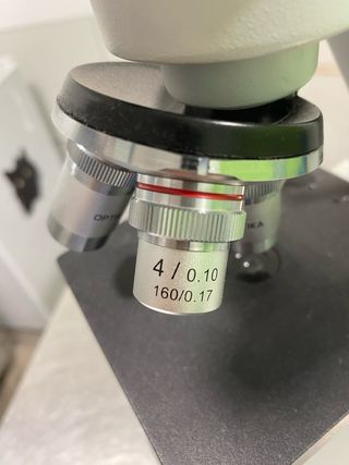 MICROSCOPIO MONOCULAR