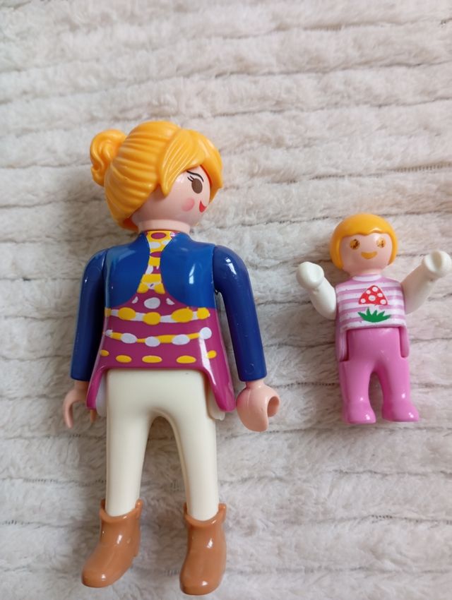 PLAYMOBIL CARRITO MAMA CON BEBE