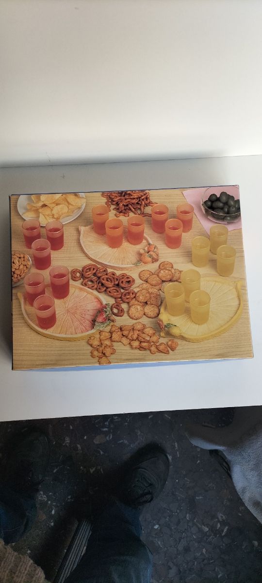 Bandeja con 6 vasos de chupitos nuevos